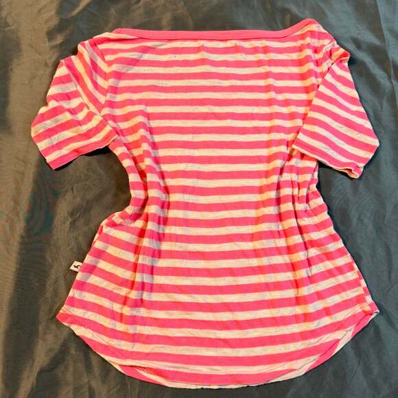 Hollister T-Shirt - Picture 7 of 7